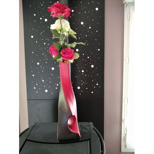Grand vase original rouge et noir avec fleurs artificielles ETAT NEUF