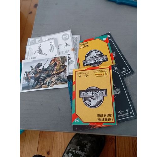 Lot De Cartes De Collection Dinos Et Jurassic Park