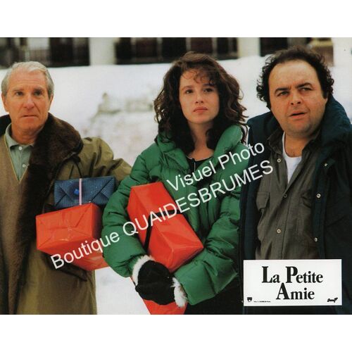 La Petite Amie : Jeu De 8 Photos D'Exploitation Cinématographique - Format 21x27 Cm - De Luc Béraud Avec Jacques Villeret, Jean Poiret, Agnès Blanchot, Eva Darlan, Jacques Boudet - 1988