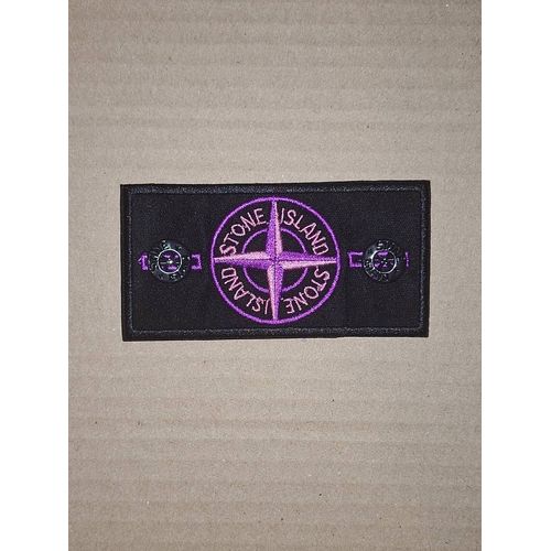1 Patch Stone Island Violet + 2 Boutons
