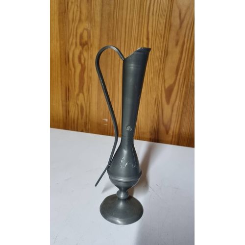 vase soliflore en étain 26cm ancien