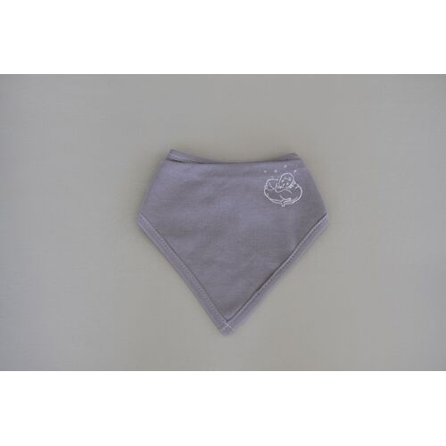 Bavoir Bandana Gris Violine En Coton Bio, Doux Et Pratique Avec Bouton-Pression. Parfait De 0 À 3 Mois Et Plus, Il Allie Confort, Style Et Broderie Délicate Du Logo Bébé Coton. Existe Aussi En Écru.