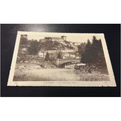 Carte Postale N°22 Lourdes Château Fort En L'état Sur Les Photos