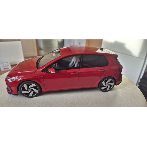 Volkswagen Golf Viii Gti Kings Red Metallic 2021 1/18 Otto