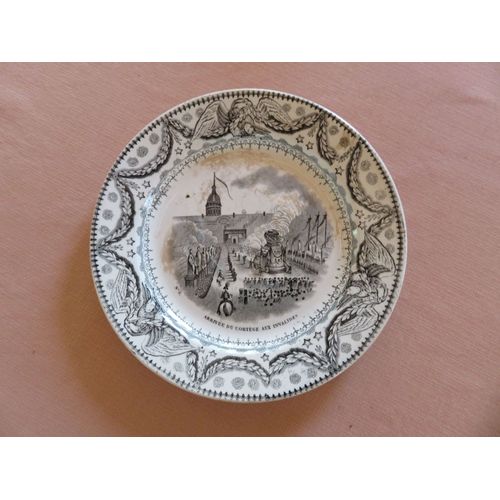 Assiette Creil Et Montereau - Vintage