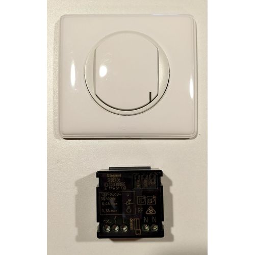 Interrupteur sans fil blanc et module récepteur Legrand Céliane MyHome 67223 + 88306