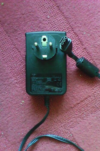 Adaptateur secteur 0950-4203 pour imprimantes HP - CA 230 V - 16 Watt - voltages: 32V => 0,25A, 15V => 0,53A