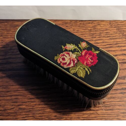 BROSSE À VÊTEMENTS DE VOYAGE / TROUSSE À COUTURE VINTAGE