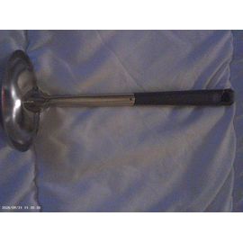 Louche Toute Neuve //// Manche Noir Pour Etre Acrocher