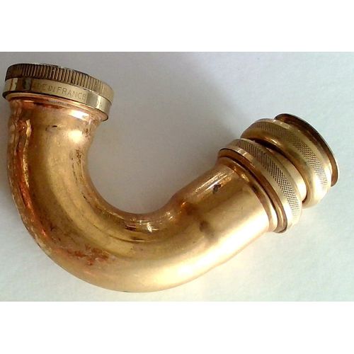 coude en laiton pour lavabo