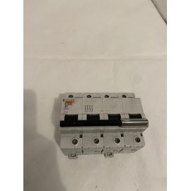 Disjoncteur Multi 9 C120H B80 - 4 Pôles  - MERLIN GERIN  18435 - excellent état