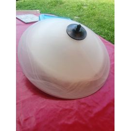 Plafonnier Rond Verre Opaline Blanc. Marque Keria.