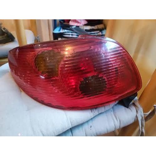 Feu Arg Peugeot 206