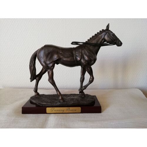 Statuette Figurine Cheval De Course : Dancing Brave