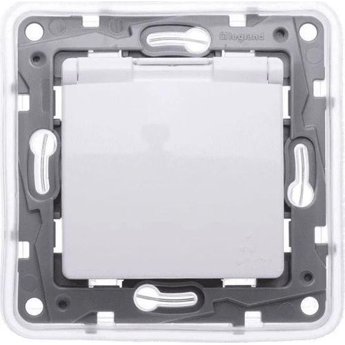Prise telecommandee - telecommande de prise Legrand - 764537 - Prise étanche Niloe IP44 avec volets blancs ()
