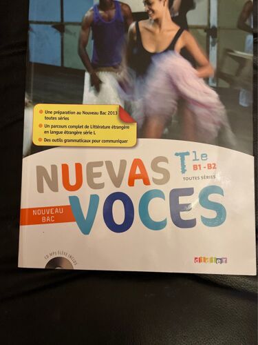 Nuevas Voces. Nouveau Bac. Tle B1-B2 Toutes Séries. Didier, 2012. 