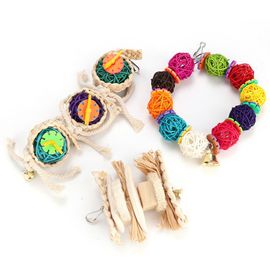 Hjlian Lot De 3 Jouets A Macher Colores A Suspendre Pour Oiseaux Et Perroquets, En Rotin, Avec Boule Et Balancoire