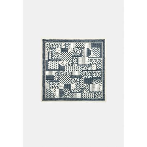 Stradivarius Foulard Imprimé Écru Os