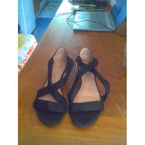 Je Vends Chaussures Femmes - 41