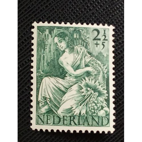 Timbre Pays Bas Y T 447 Femme Avec Une Corne D'Abondance Devant Des Ruines 1946 (030709 )