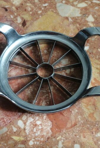 Trancheur Pommes Inox.