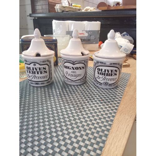 Pots A Condiments
