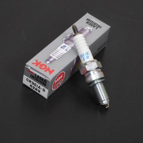 Bougie D'allumage Ngk Pour Moto Triumph 675 Daytona 2013 À 2016 Cr9eia-9 Neuf