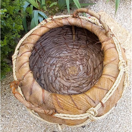 Panier Artisanal traditionnel en Écorce de Palmier.