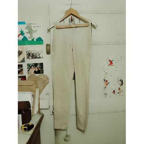 Pantalon En Faux Cuir Beige 32 Xxs Zara.