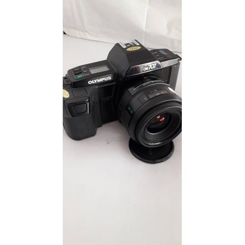 OLYMPUS OM 707 power flash +zoom 35-70 AF 3.5-4.5