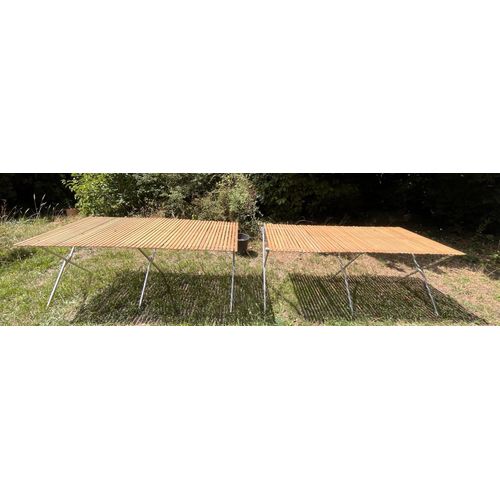 2 Tables Pliantes Et 2 Claies 2 X 2 Mètres Déballage