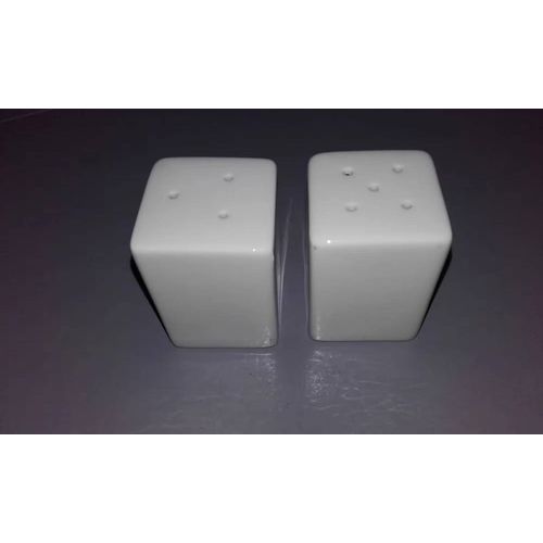 Service Sel Et Poivre Faience Blanche