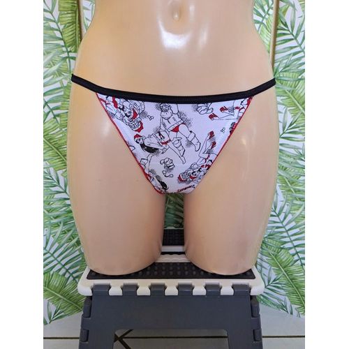 String Taille 38/40 Marque Woman