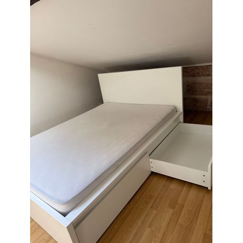 Lit 140x200 Avec 4 Placard De Rangement. 