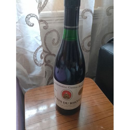 Bouteille De Vin Rouge Côtes Du Rhône 75 Cl
