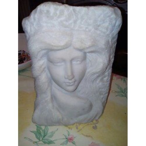 Sculture marbre de carrare blanc visage femme yeux ouverts non signé