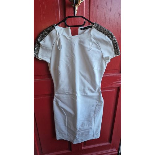 Robe Blanche Cintré Zara