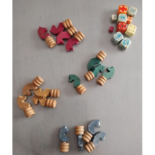 16 Petits Chevaux Anciens Pour Jeu Des Petits Chevaux