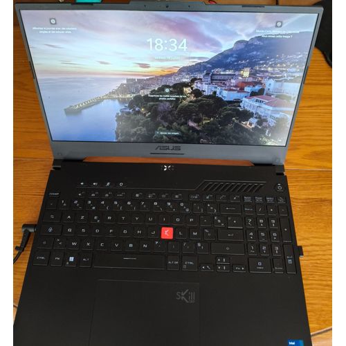 Asus SKILLKORP P15R3060 - 15.6" Intel Core i7 - 2.3 Ghz - Ram 16 Go - SSD 512 Go
