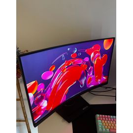 Asus ROG STRIX XG32WCS