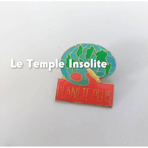 Pin'S Planète Plus