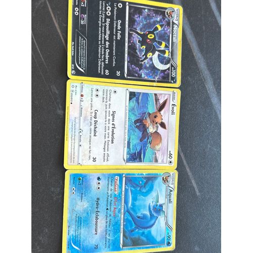 Trois. Cartes Pokémon Evoli.