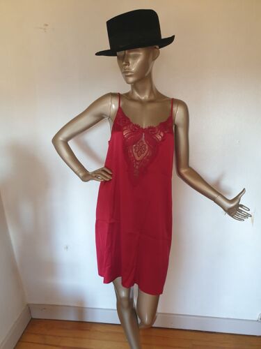 Nuisette Soie Rouge Oscalito