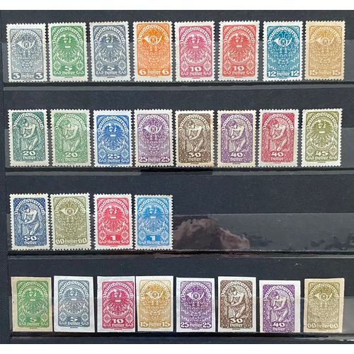 Lot De 28 Timbres Autriche 1919 / 1920