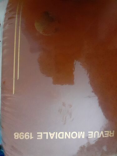 Revue Mondiale - Les Événements De L'Année 1998