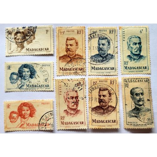 Lot 9 Timbres Madagascar Oblitérés - Yt 306, 309, 312, 313, 314, 315, 316, 317, 318 - Tous 1946 - Betsimisaraka 4f, 5f, Sakalava 1f, Général Duchesne 6f, 10f, Gallieni 2f, Colonel Joffre 15f, 20f, 25f