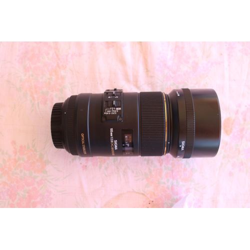 Sigma 105mm f2.8 EX dg os HSM Macro monture Canon EF