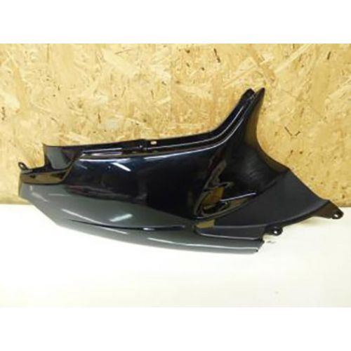 Coque Arrière Droite Origine Pour Scooter Aprilia 50 Amico 1996-1998 Ap8231383 Occasion