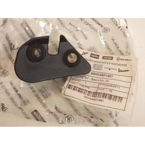 Plastique Divers Pour Moto Derbi 50 Gpr 2004 À 2008 00h04601881 Neuf