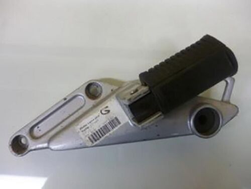 Platine De Repose Pied Passager Gauche Origine Pour Moto Daelim 125 Vt 1999 Occasion